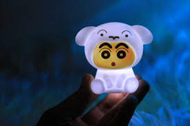 Shin-chan Slap-Slap Lamp, Creative Bedside Table Ornament, Cute Night Light, Perfect as a Sleep Gift for Your Girlfriend