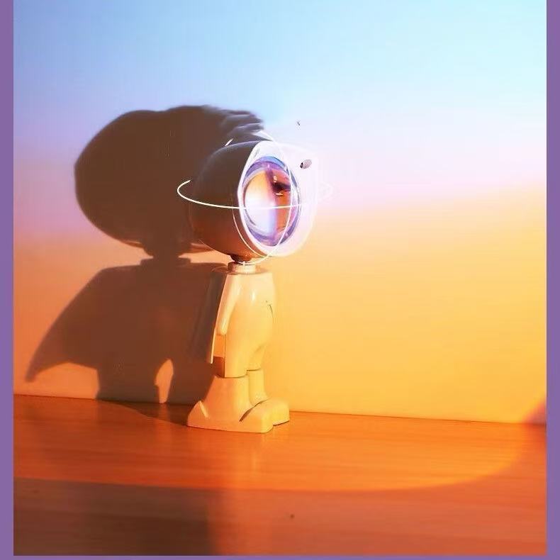 Astronaut Sunset Projection Lamp – Multi-Color Ambient Light for Modern Home Décor